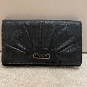 Coach wallet crossbody bag